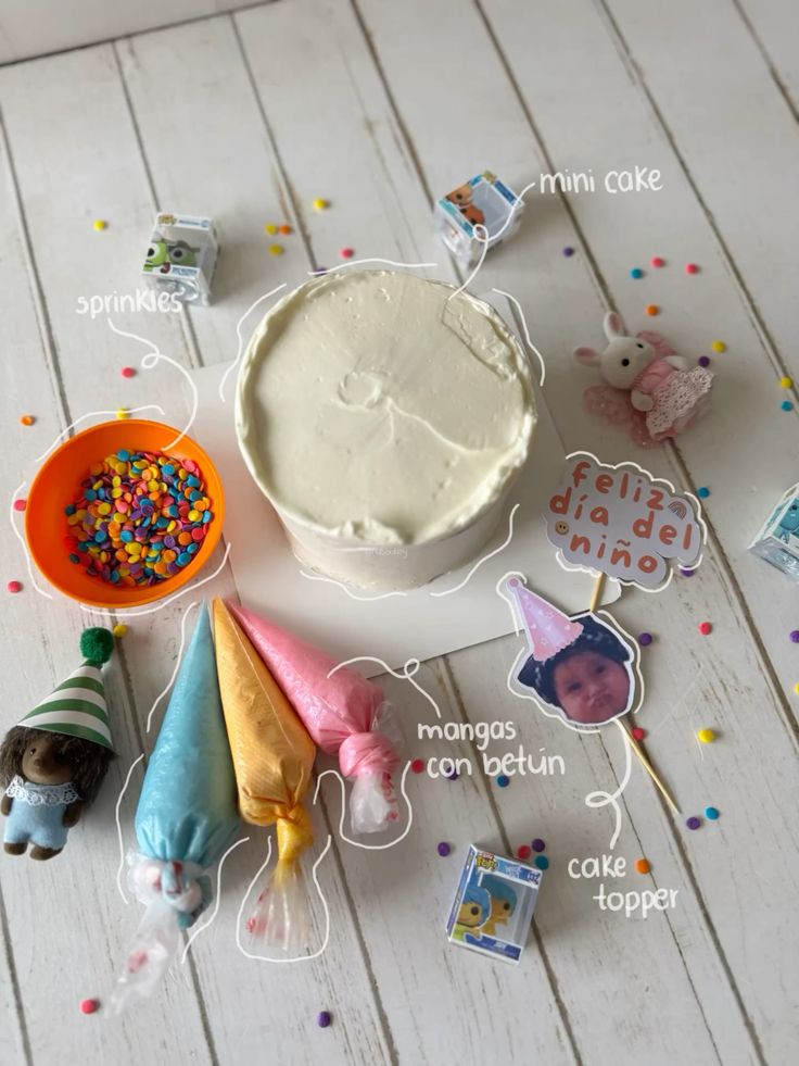 Taller de pasteles decorados a mano en Club Creativo CDMX
